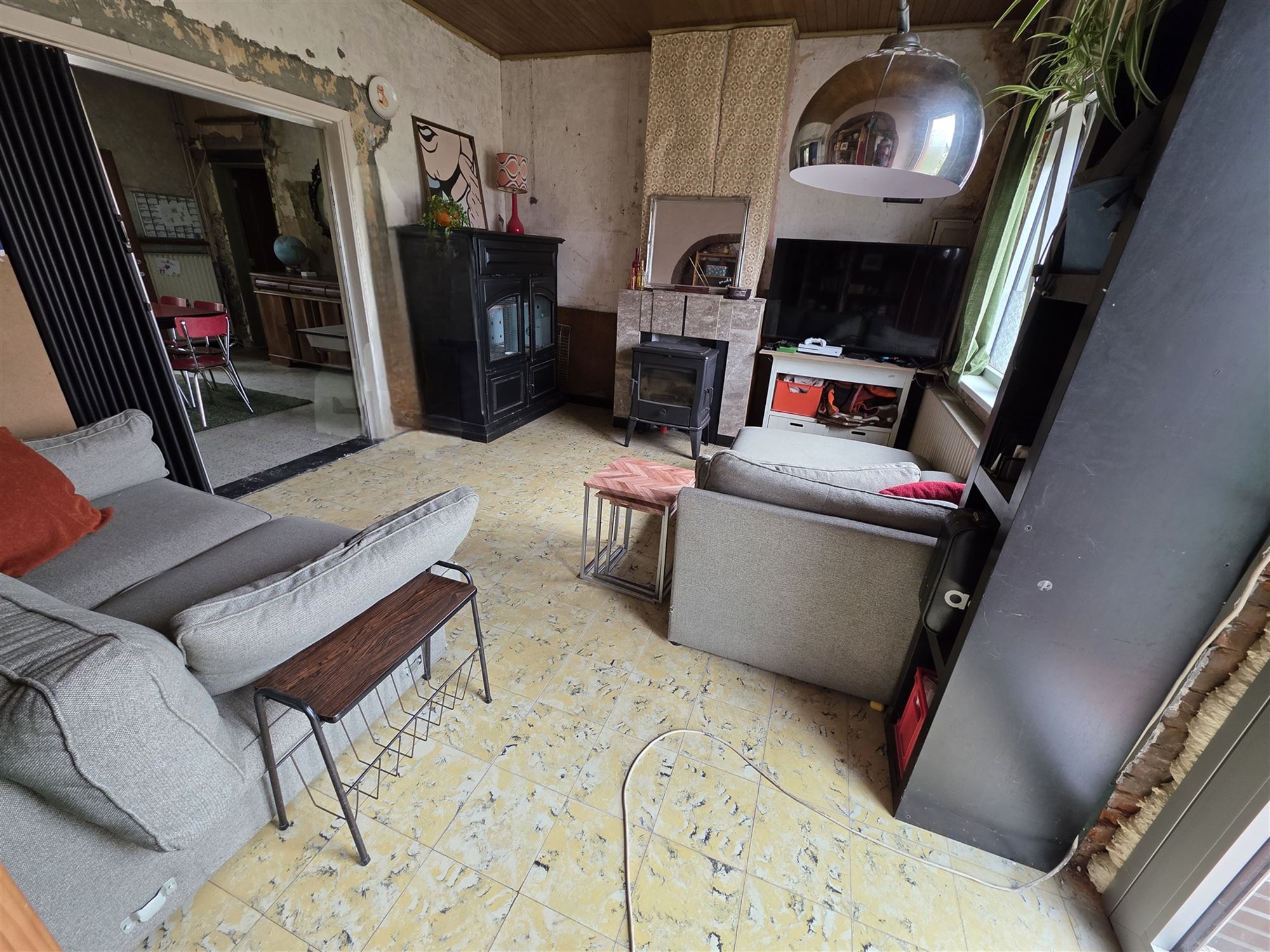 Gedeeltelijk vernieuwde boerderij op 903 m² foto 3