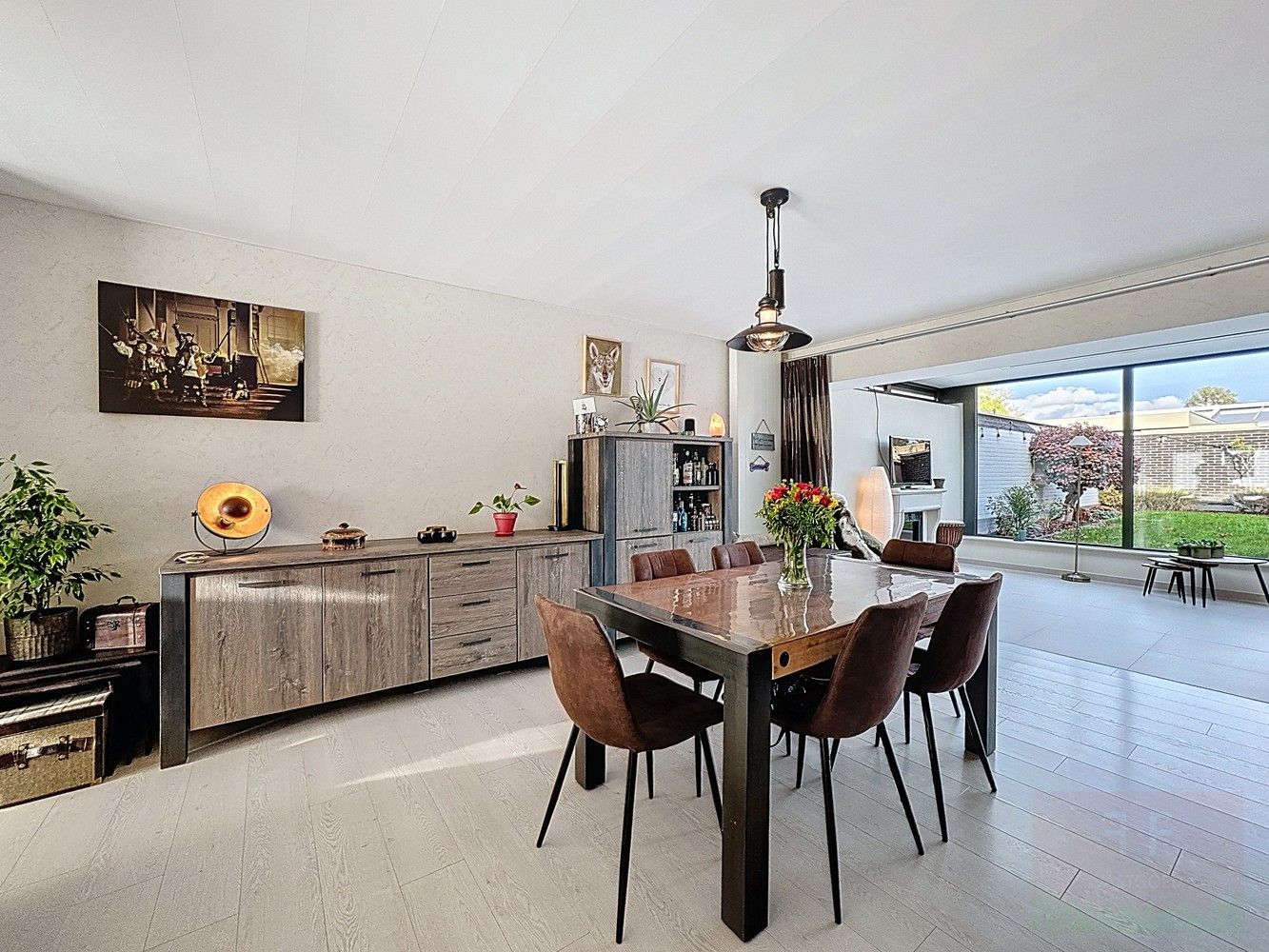 Instapklare, eigentijdse en energiezuinige bungalow met 3 slaapkamers, tuin en inpandige garage foto 9