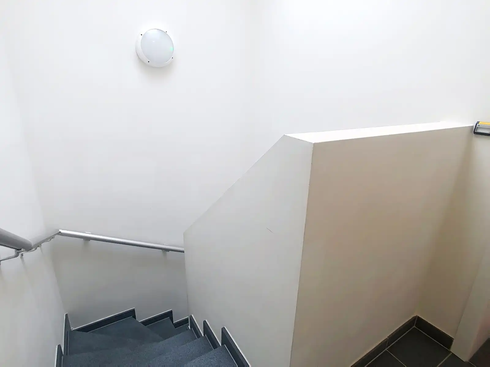 Appartement met 2 slaapkamers, terras en staanplaats foto 5