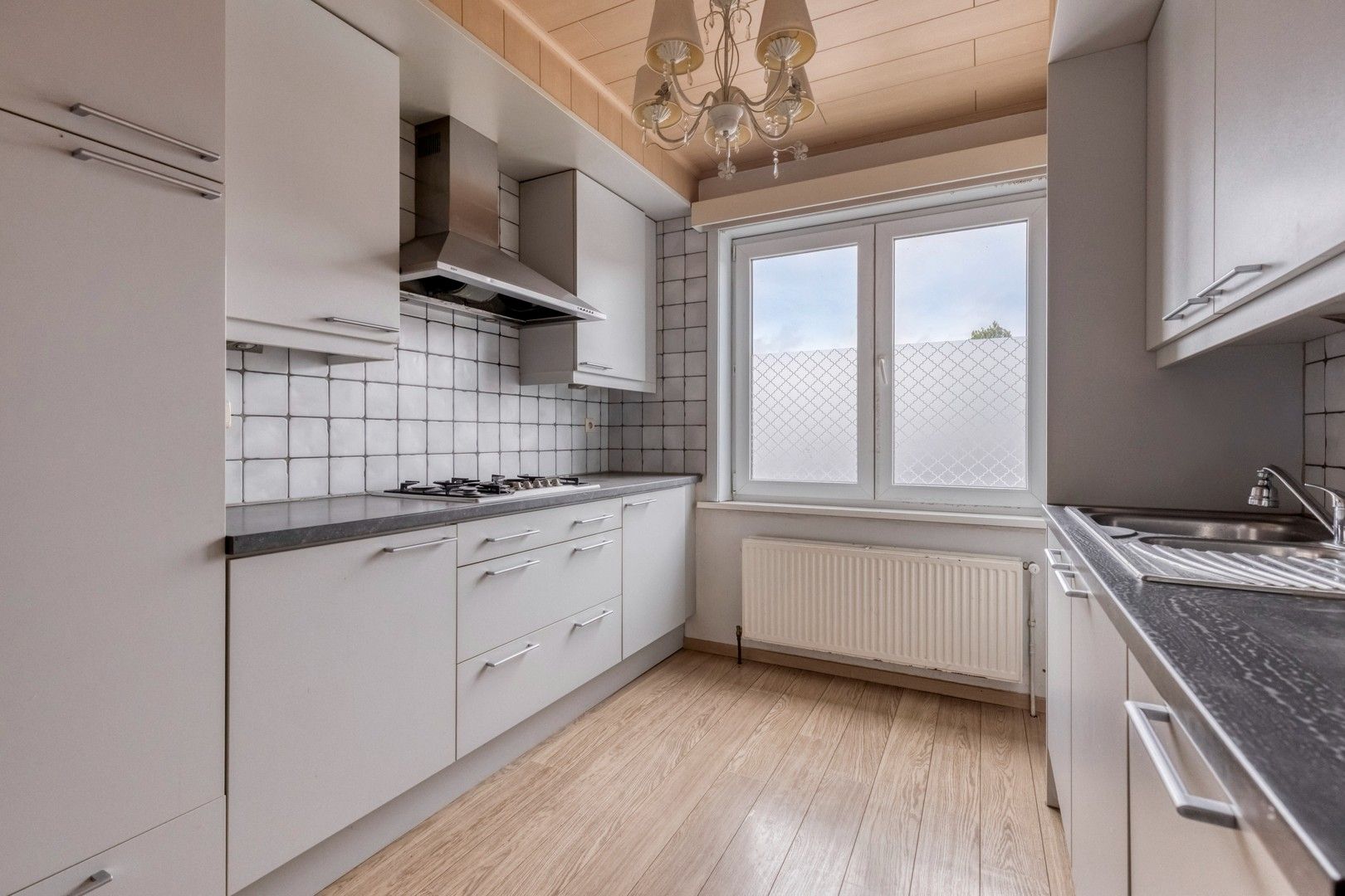 Multifunctioneel, goed gelegen (handels)pand met woonst nabij de Bourgoyen. foto 11