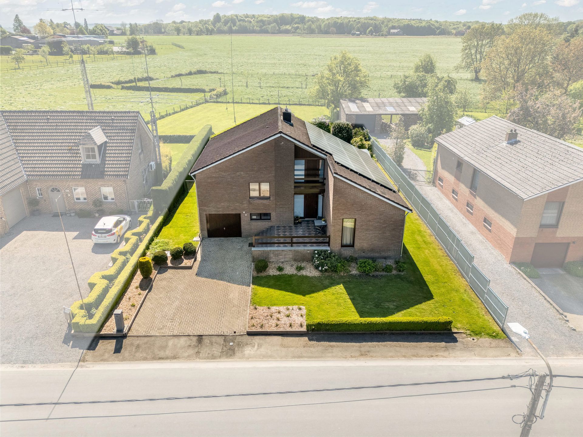 Vrijstaande woning in de prachtige Voerstreek foto {{pictureIndex}}