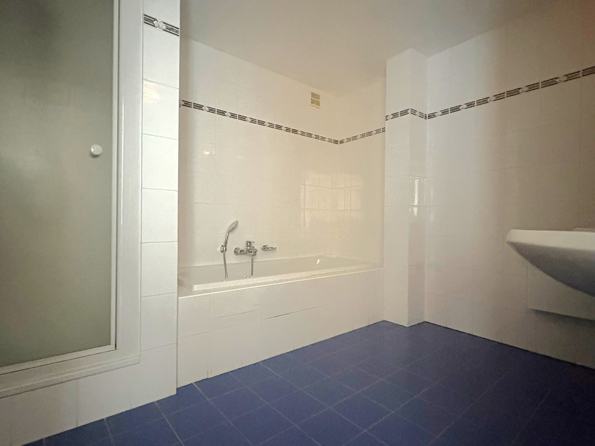Ruim tweeslaapkamer appartement  foto 4