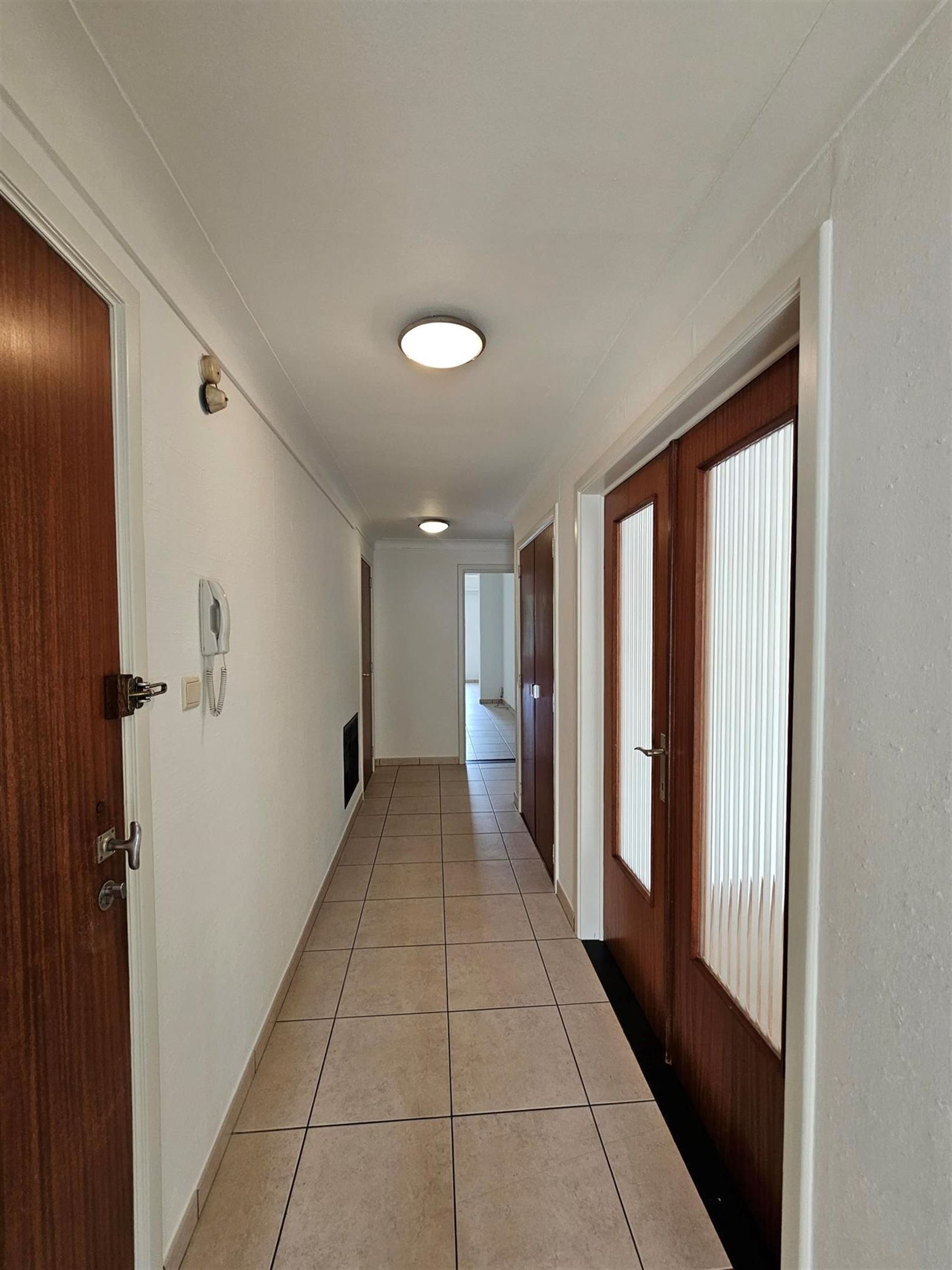 Gelijkvloersappartement met grote tuin op Linkeroever foto 6
