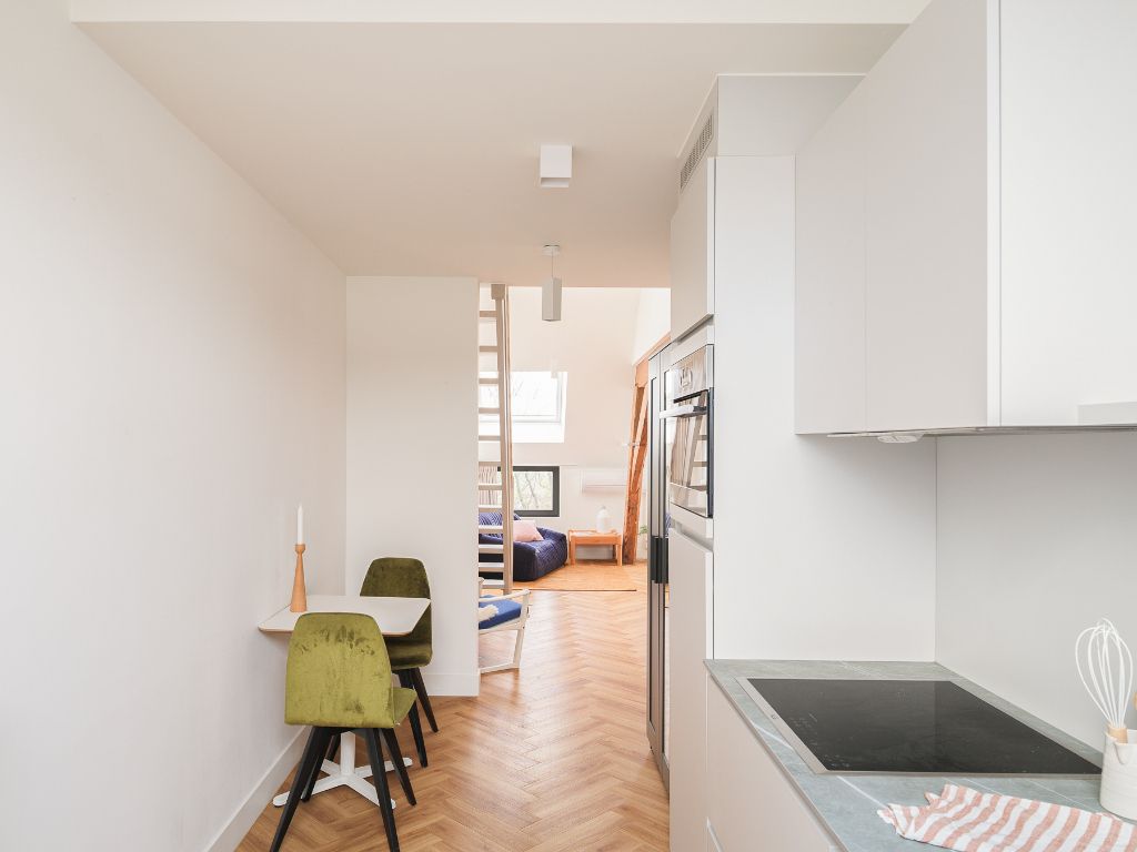 Buitenkans! Kwalitatieve en ruime studio op een zeer gegeerde locatie – Sint-Pietersplein. foto 3