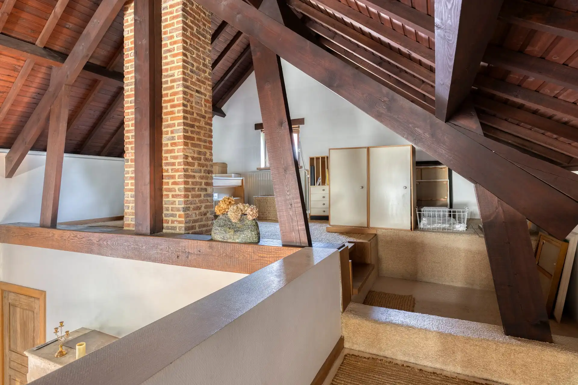 Charmante, te renoveren woning met karakter, binnenkoer en tal van mogelijkheden in Godsheide foto 9