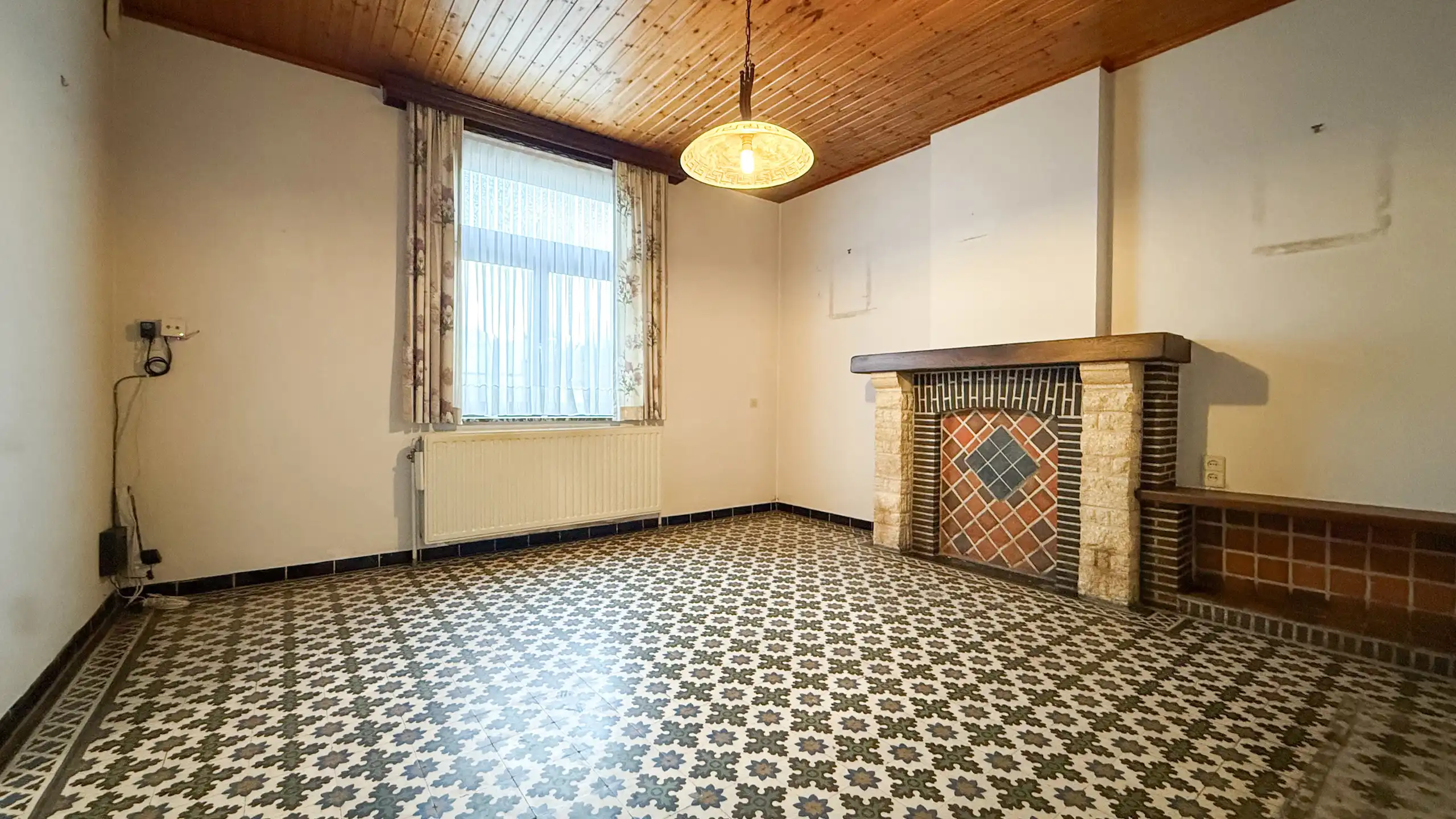 Landelijk gelegen te renoveren hoeve op ruim perceel! foto 2