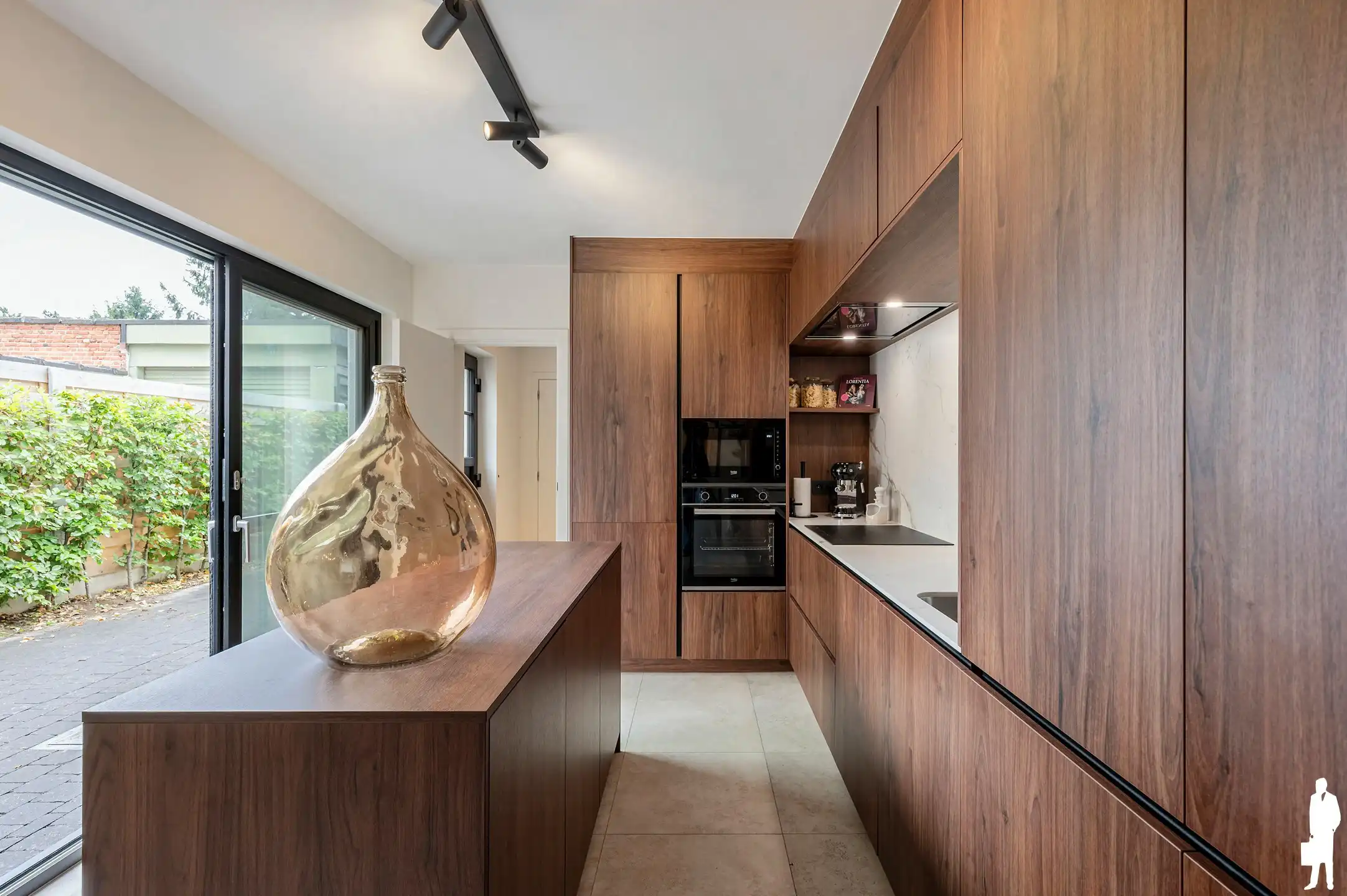 Volledig gerenoveerde woning in doodlopende straat met aangelegde tuin nabij centrum Berlaar. foto 10
