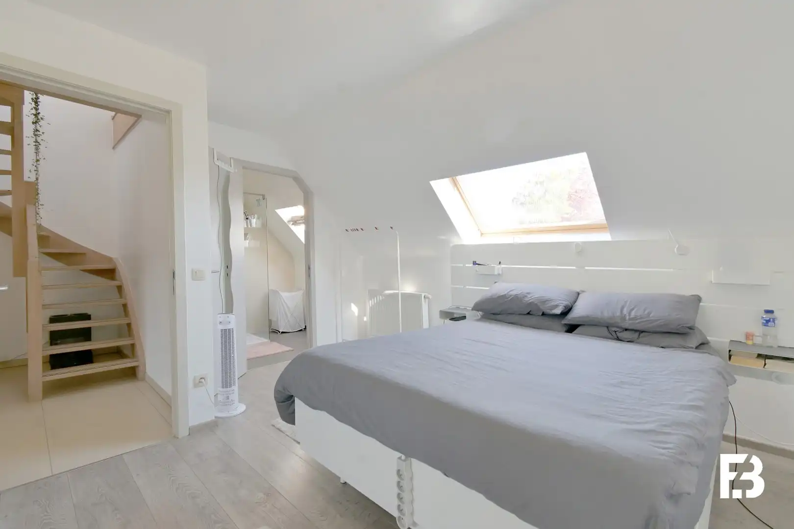 Ruime duplex met terras en vrij uitzicht in Zwijnaarde foto 9