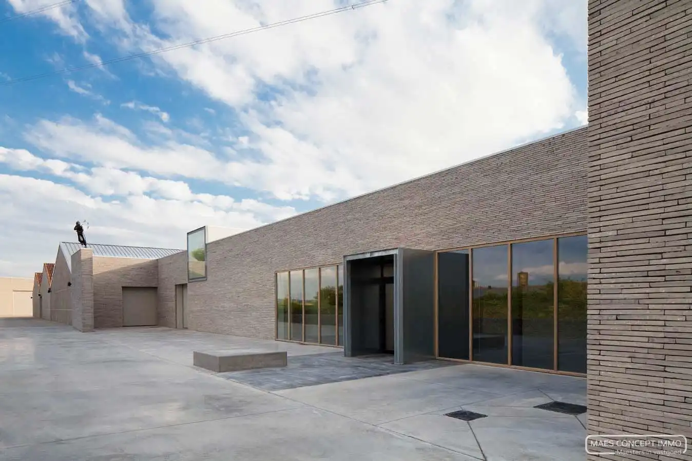 Exclusief kantoor van 515 m² te huur in Zwevegem foto 7