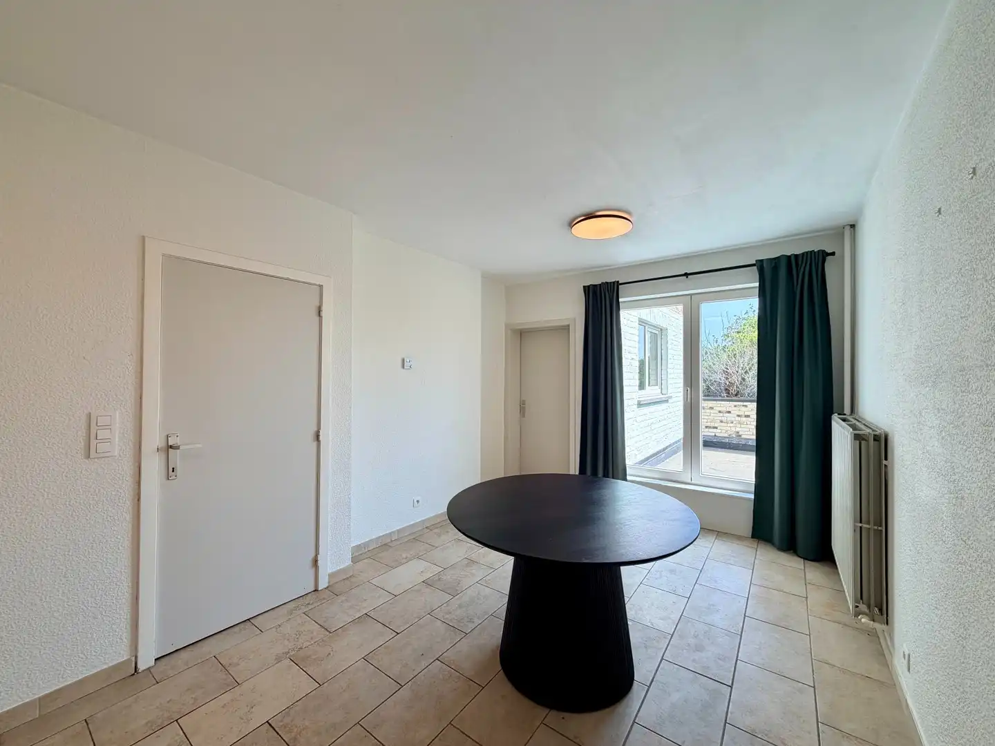 Instapklaar duplex-appartement te Lo-Reninge! foto 6
