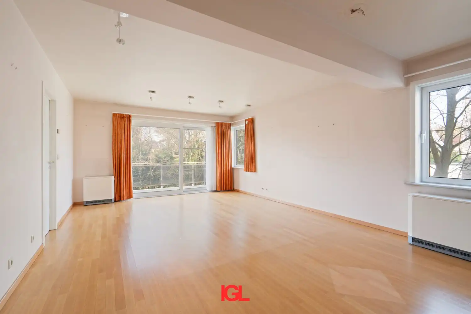 Appartement met terras en garage te koop nabij wachtvijvers centrum Sint-Pieters-Leeuw foto 3