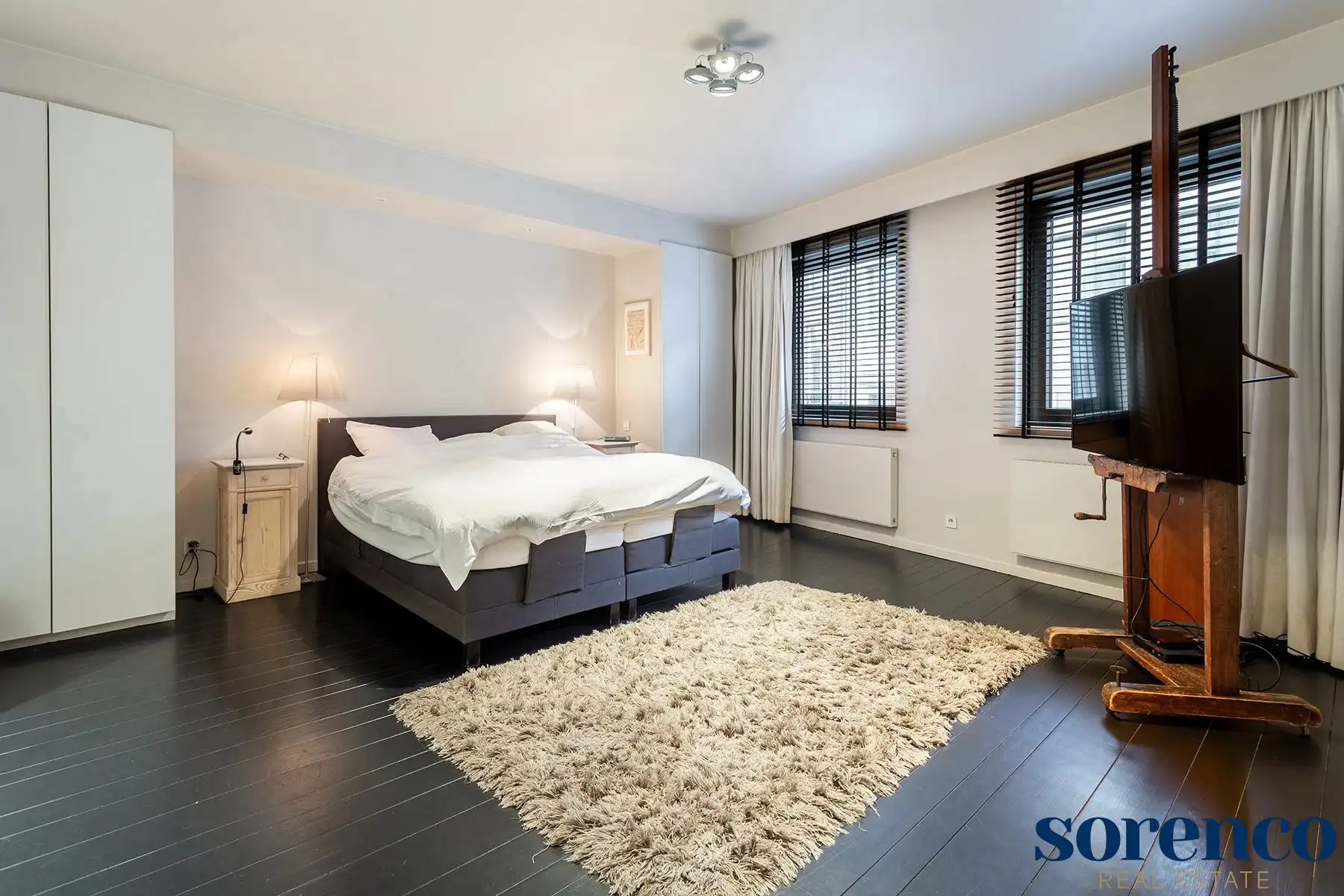 Villa-appartement met privatieve stadstuin en welness.  foto 15