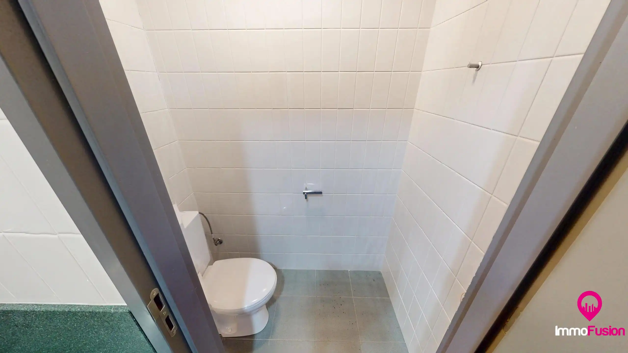 Zeer ruim kantoor op commerciële locatie in centrum Beringen foto 20
