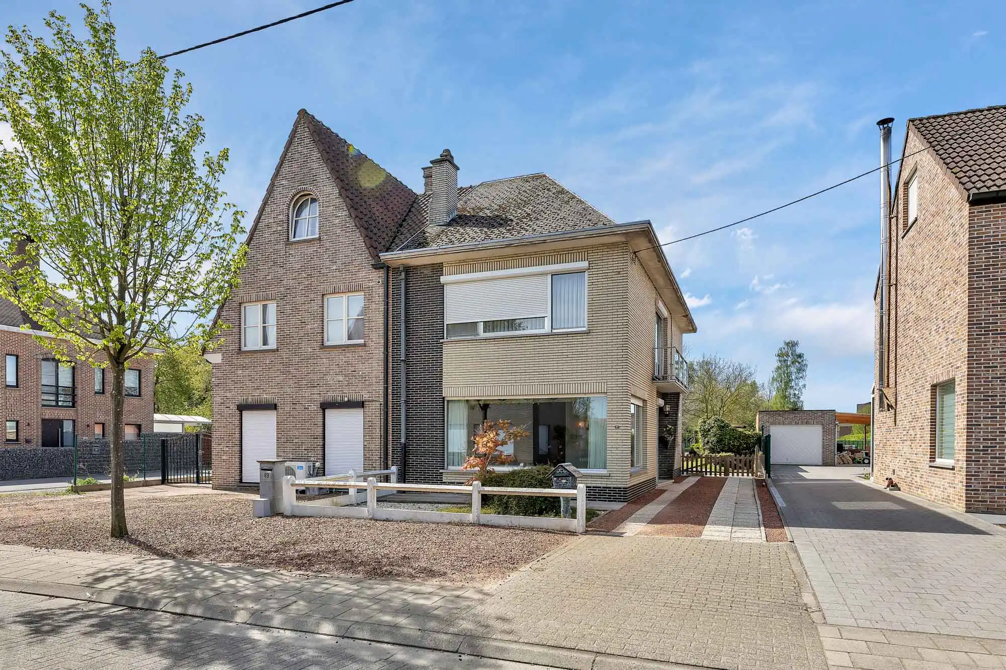Hoofdfoto van de publicatie: Te renoveren HOB met diverse mogelijkheden op toplocatie