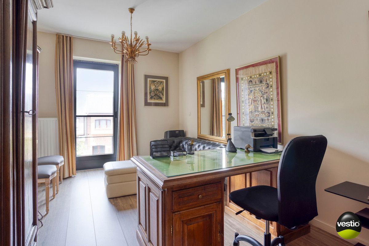 LUXUEUS APPARTEMENT VAN 147M² MET 2 SLK EN RUIM TERRAS IN CENTRUM. foto 27