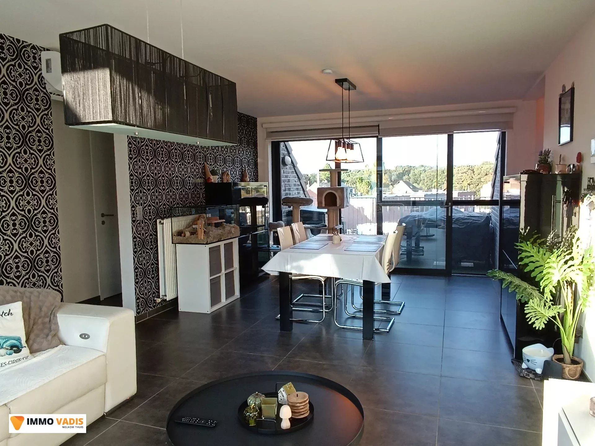 Dakappartement met 2 slaapkamers en 2 terrassen foto 4