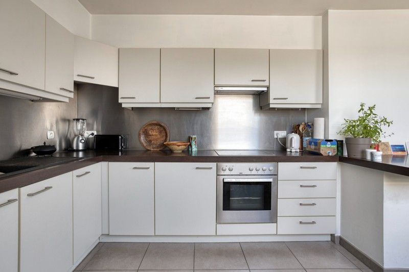 Ruim en charmant dakappartement met 3 slaapkamers en garage TE KOOP in hartje WAKKEN! foto 10
