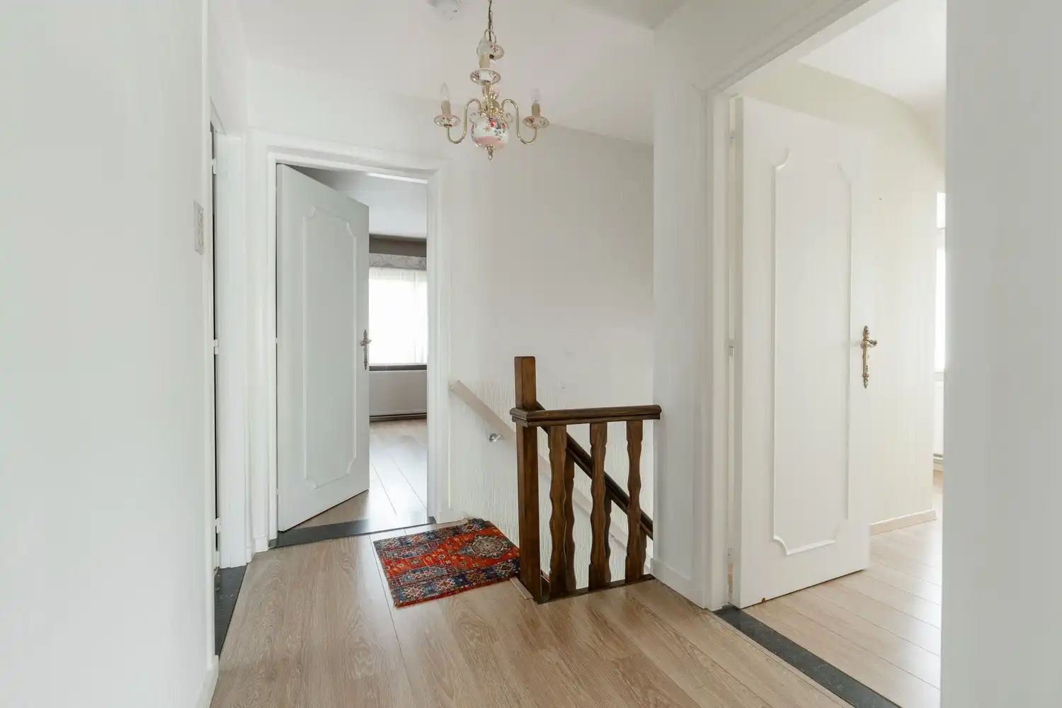 Charmante op te frissen woning van 187 m² op een toplocatie in Pelt! foto 22