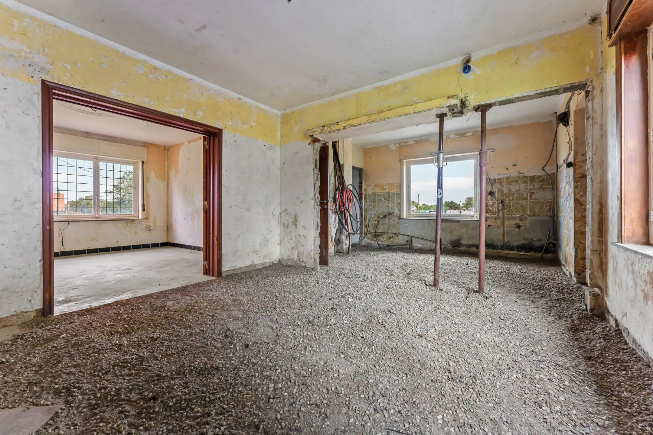 Te renoveren woning op 12a85ca te Valmeer foto 6