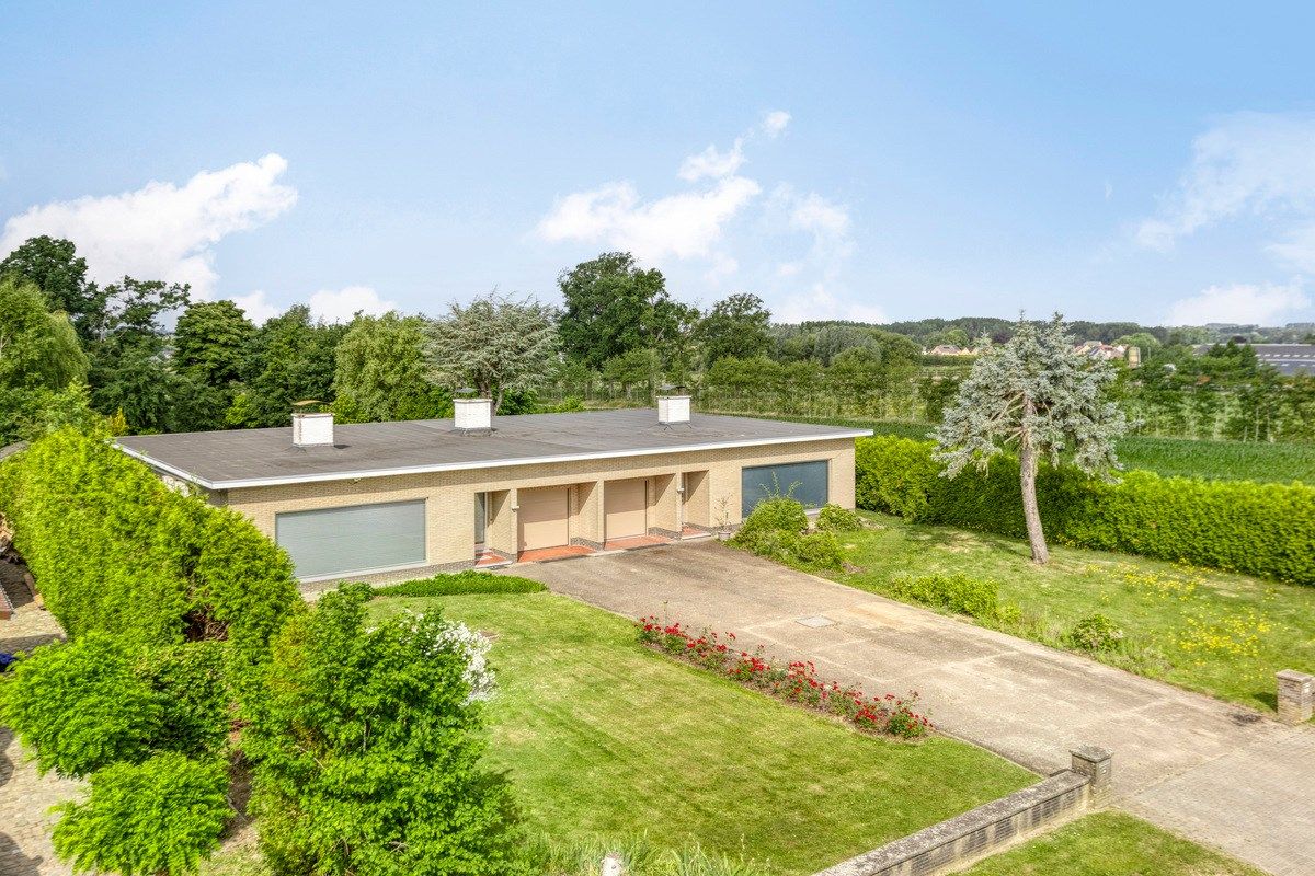 Hoofdfoto van de publicatie: Charmante bungalow op ruim perceel van 15a in Vliermaalroot