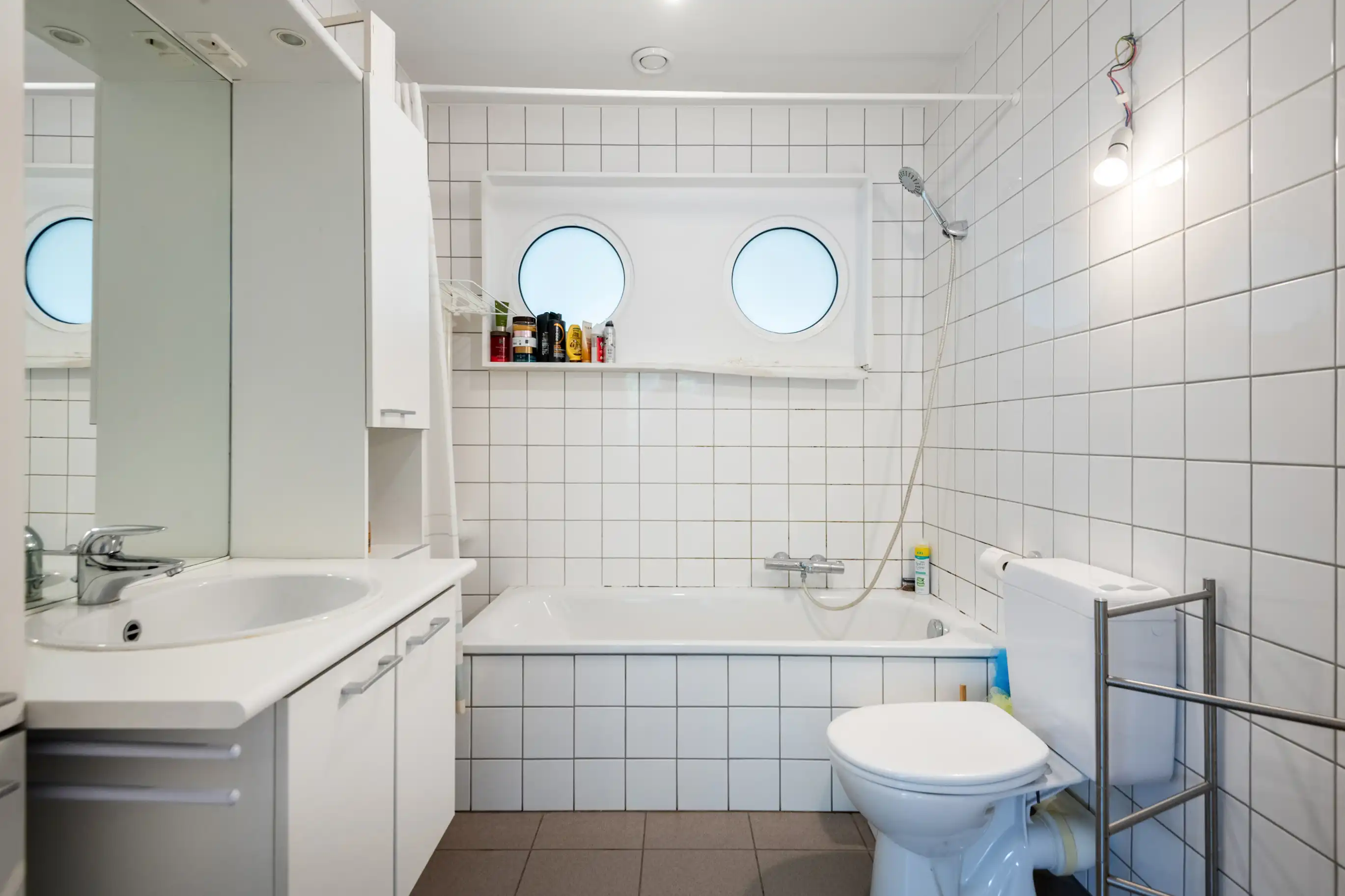 Karaktervolle renovatiewoning aan het water in Mechelen, met zonnig balkon en privétuin nabij het historische stadscentrum foto 13