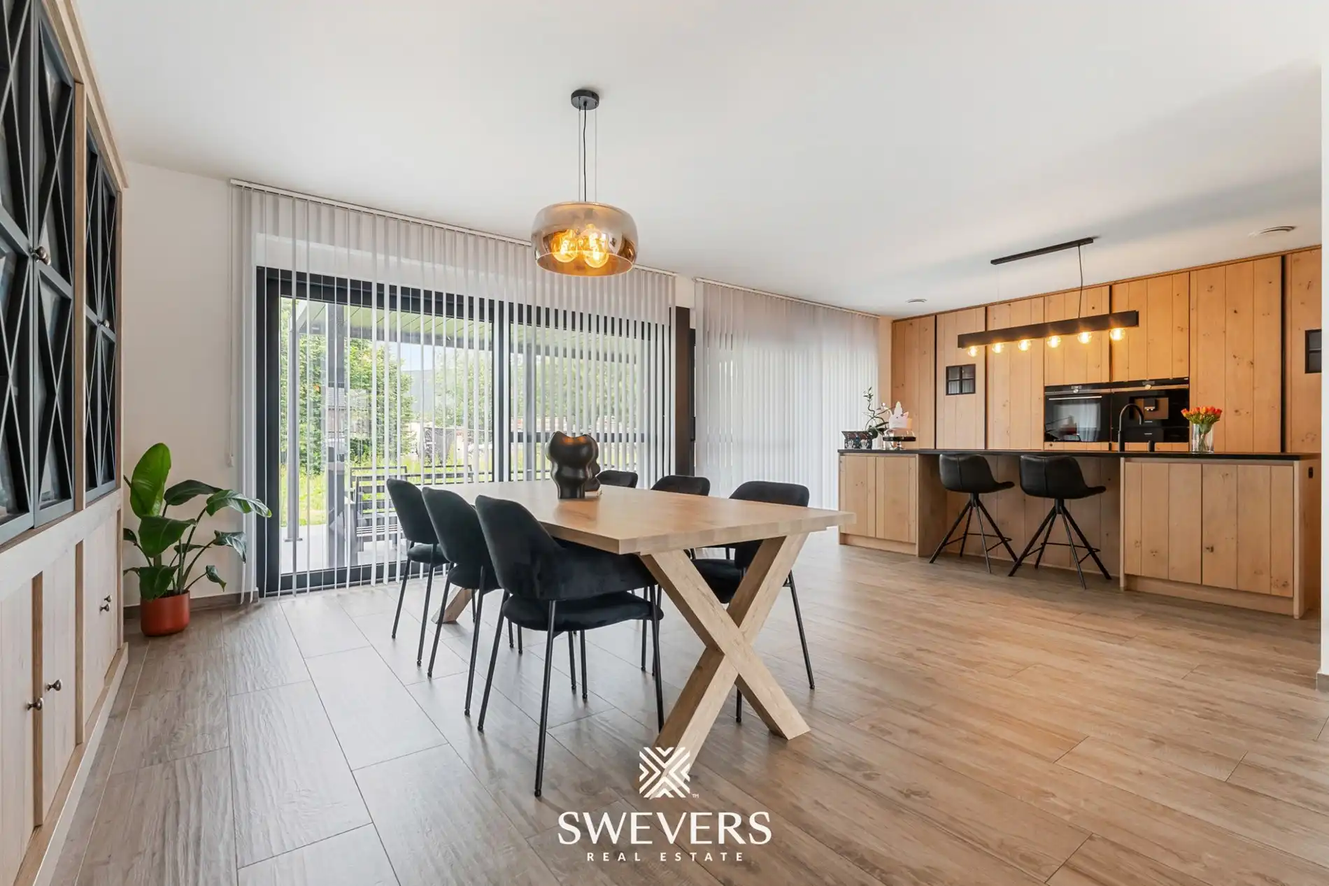 Ruime recente woning ( 314m²) op 6 are 80 ca in Paal  foto 13