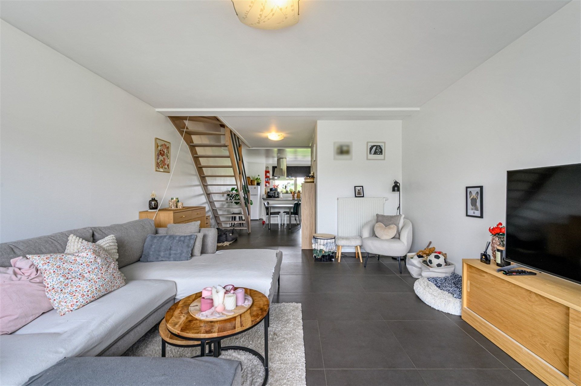 Stijlvol duplex-appartement met 3 slaapkamers in Denderleeuw – op wandelafstand van het station foto 3