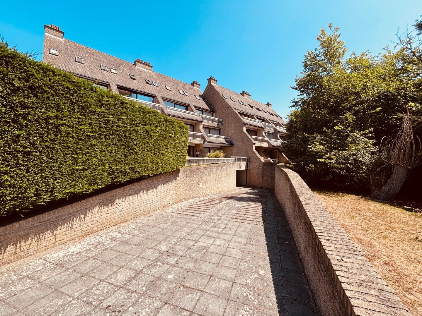 INSTAPKLAAR GEZELLIG APPARTEMENT MET ZONNIGE TERRAS EN TUIN foto 17