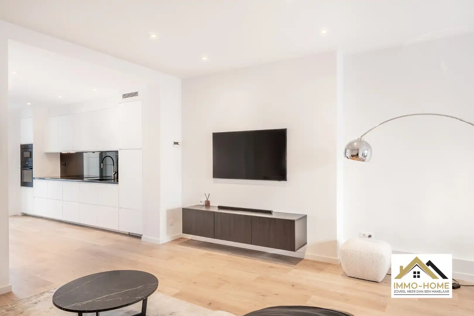 Recent gerenoveerde woning te Lokeren!  foto 2