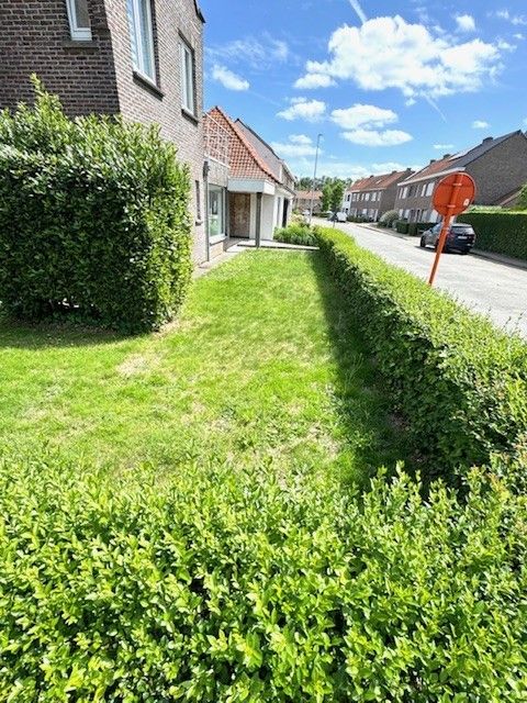 RUIME WONING MET 5 KAMERS & MULTIFUNCTIONEEL BIJGEBOUW foto 33