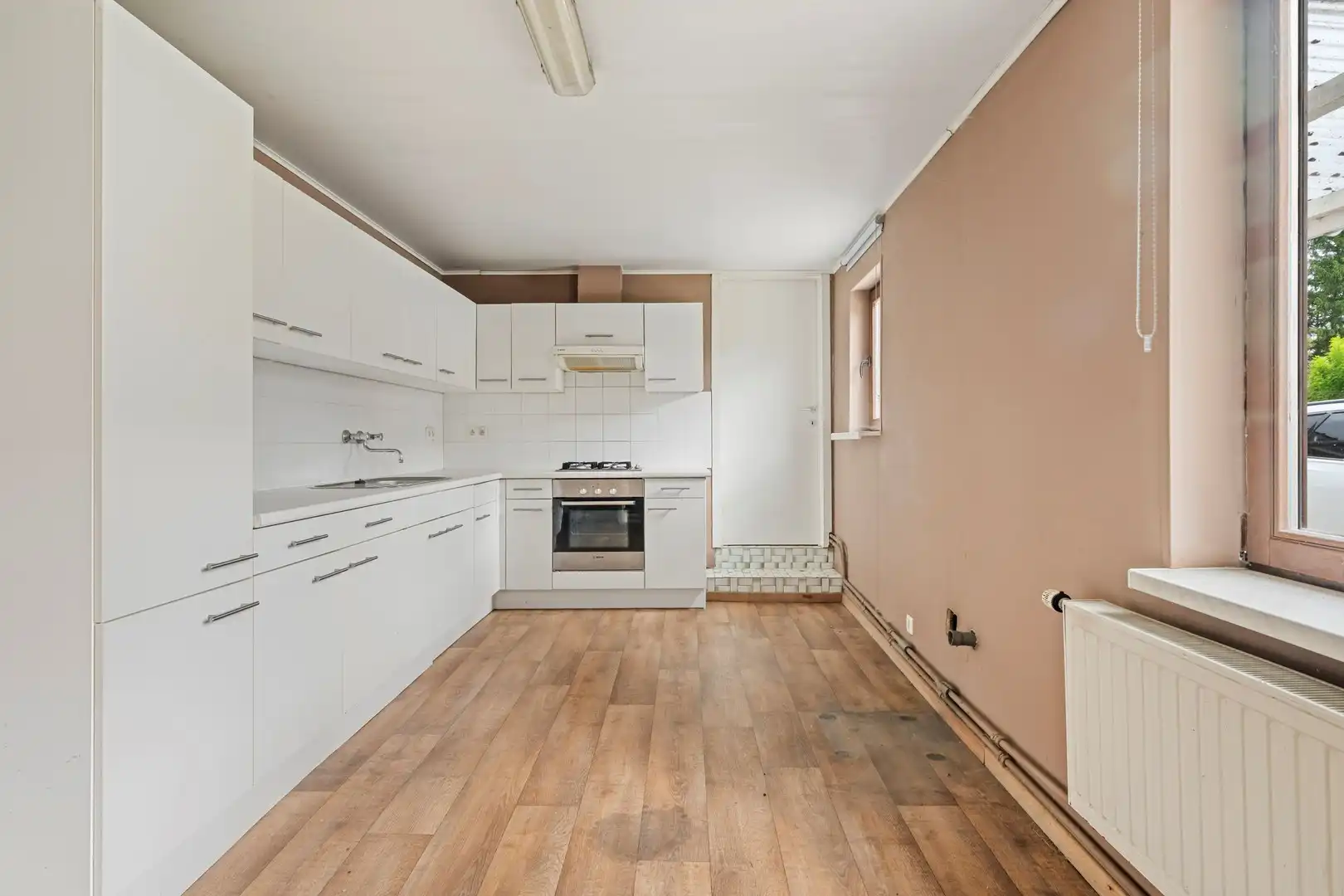 Nieuwe voorwaarden voor deze te renoveren halfopen woning op een prachtig perceel van 1900m² foto 13
