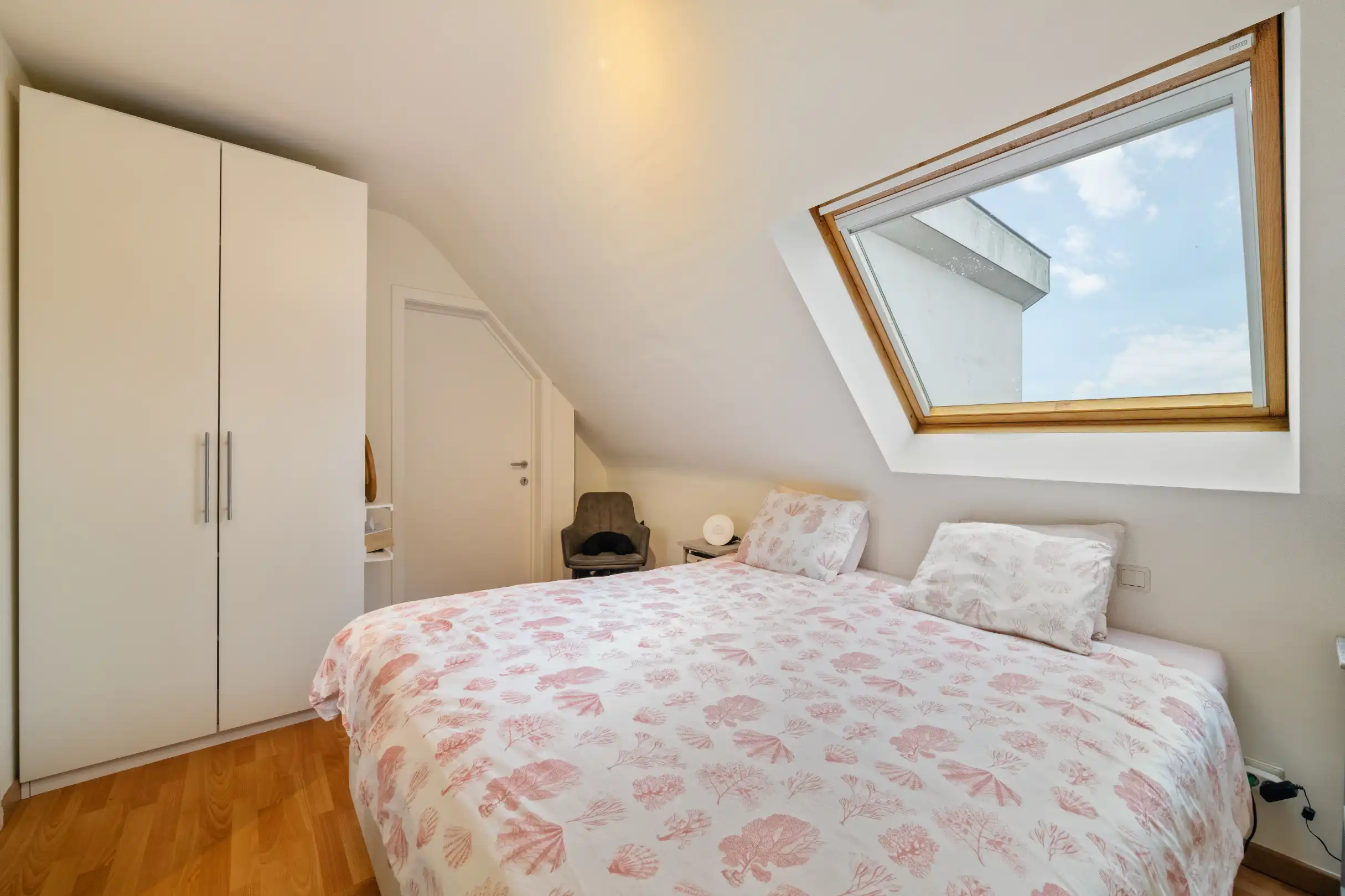 Groot duplex-appartement met 2 terrassen te Heist foto 8