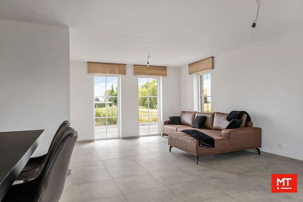 Halfopen nieuwbouwwoningen op een rustige locatie in Wervik foto 12