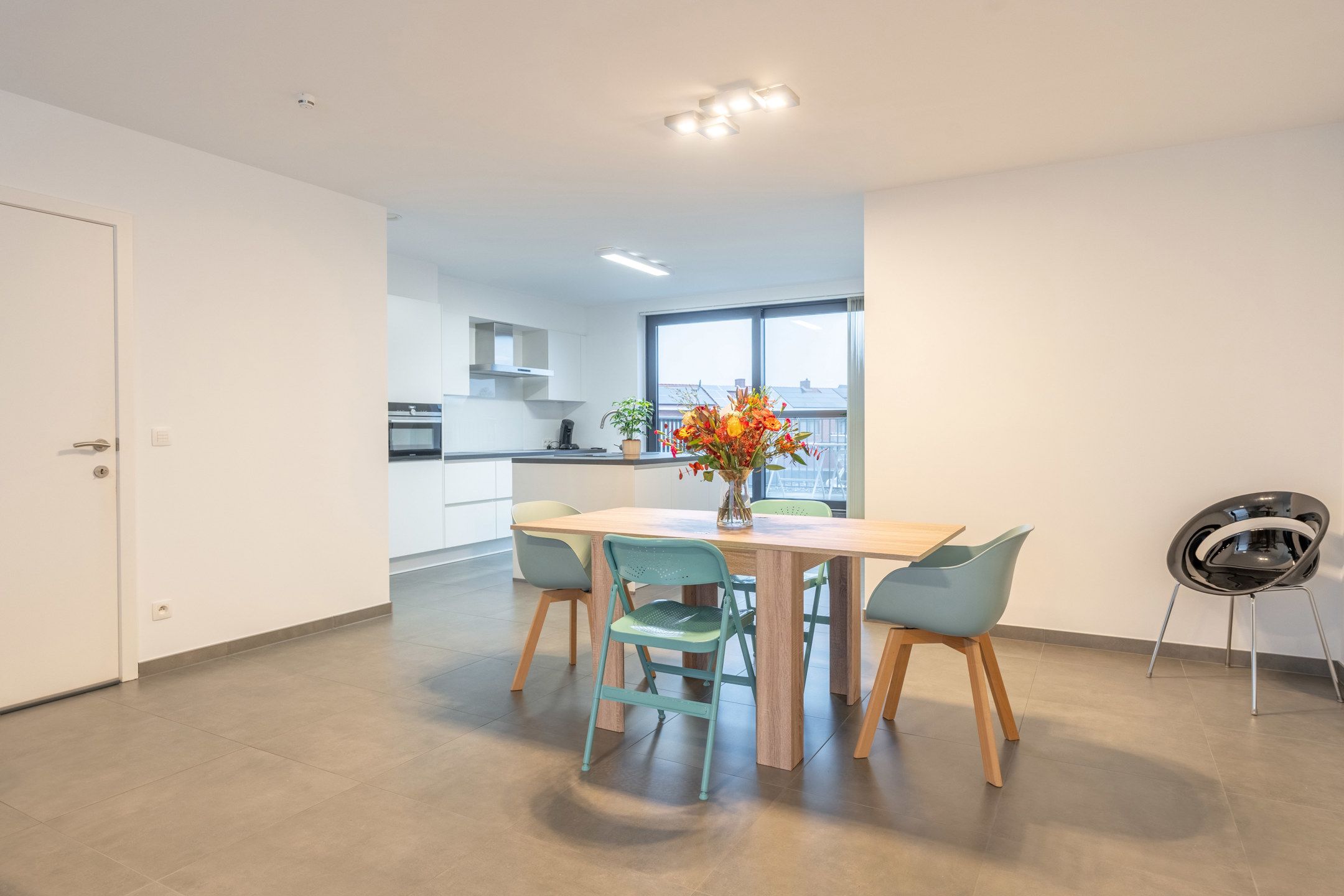 Ruim energiezuinig duplexapp met garagebox te Oud-Turnhout foto 7