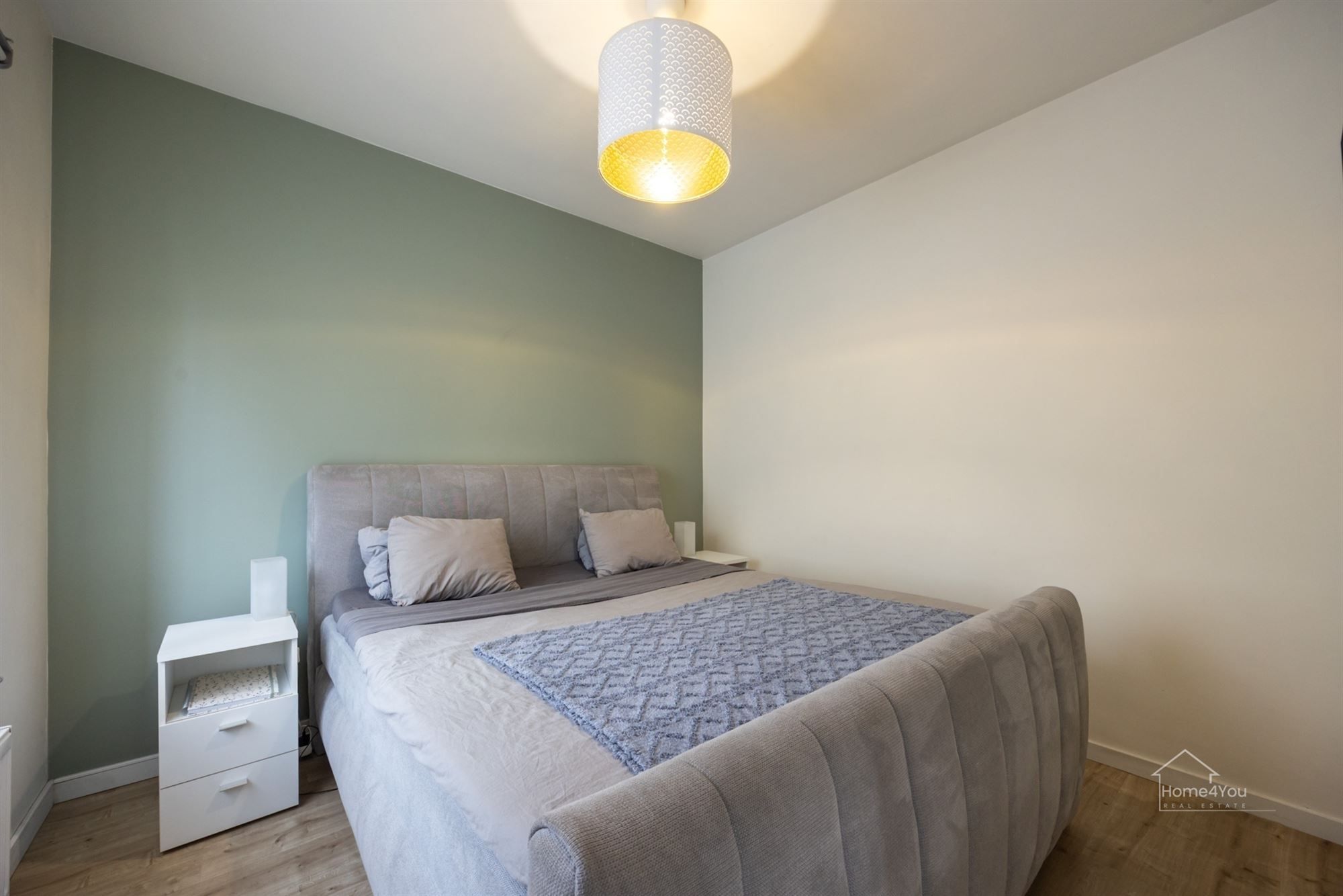 Gelijkvloers appartement met zeer grote tuin foto 5
