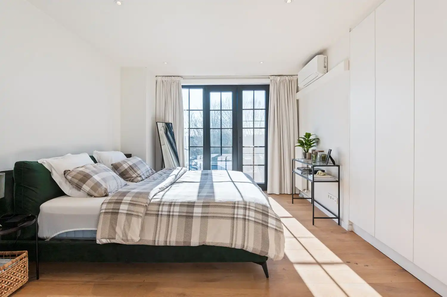 Prachtige duplex (240m²) met eigen inkom, 4 slaapkamers & terras foto 18