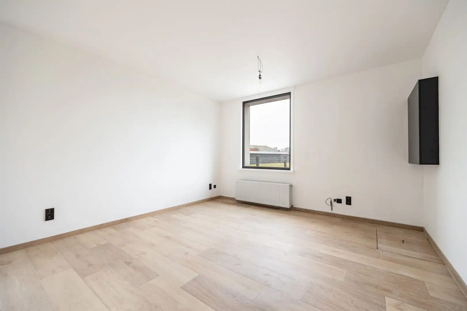 Instapklare HOB, pas gerenoveerd! foto 7