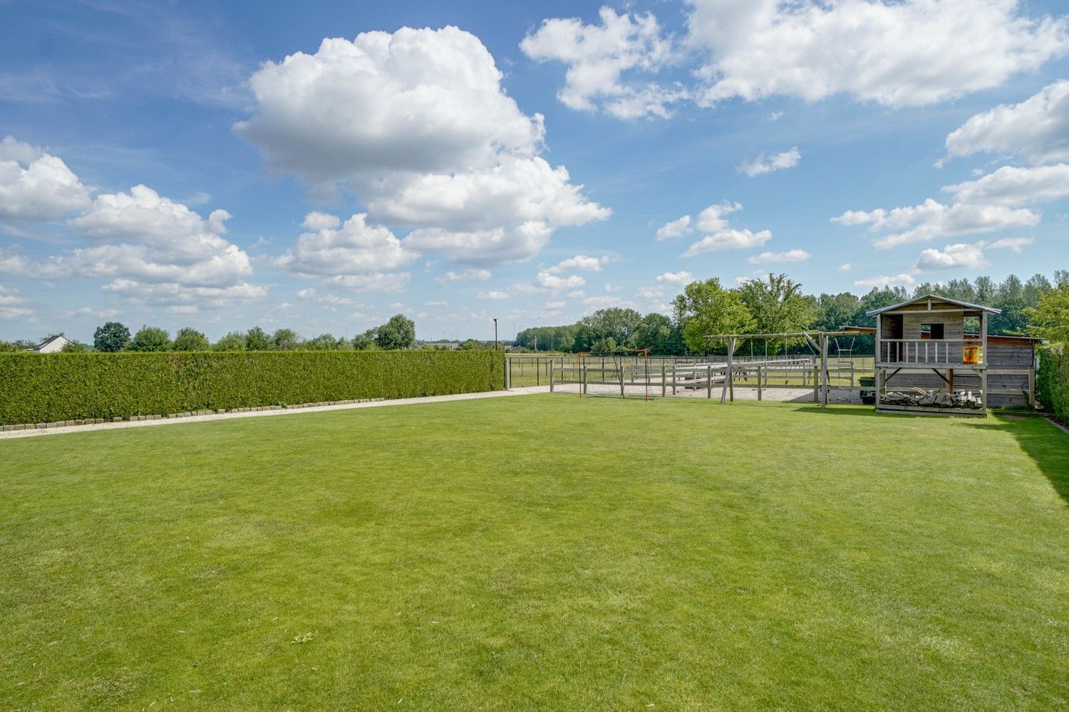 Nieuwbouwvilla met 4 slaapkamers, zwembad en paardenweide! foto 46