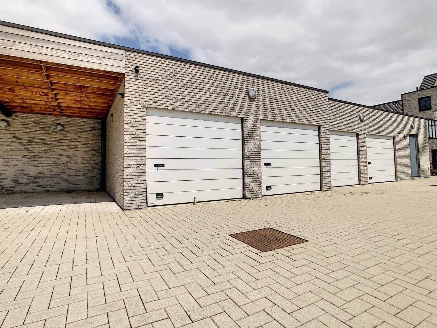 Gelijkvloerse woning in centrum Westrozebeke - ideaal als investering of voor eigen bewoning foto 8
