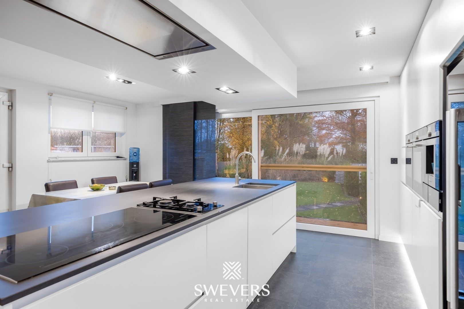 Villa met zwembad en poolhouse op 14a 40ca te Sint-Truiden foto 8