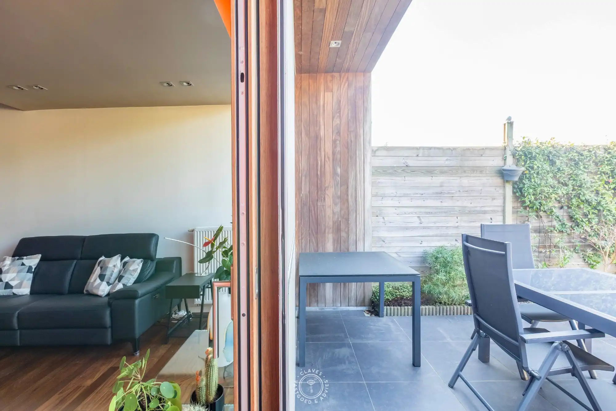 Moderne totaalrenovatie achter charmante en authentieke gevel foto 3