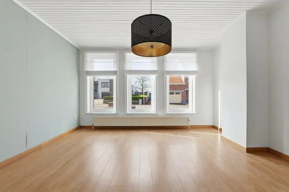 Instapklare gezinswoning met 3 slaapkamers en ruime tuin en garage in Tongeren foto 9