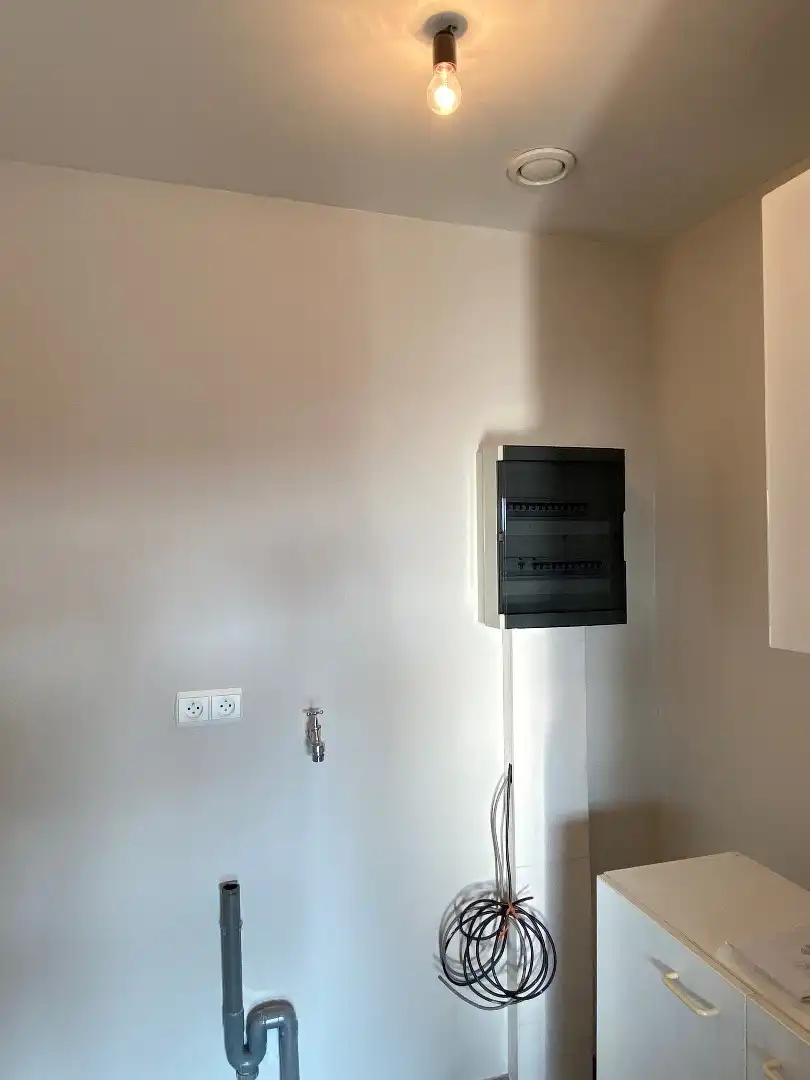 INSTAPKLAAR APPARTEMENT MET 2 SLPKS + STAANPLAATS EN KELDERBERGING foto 6