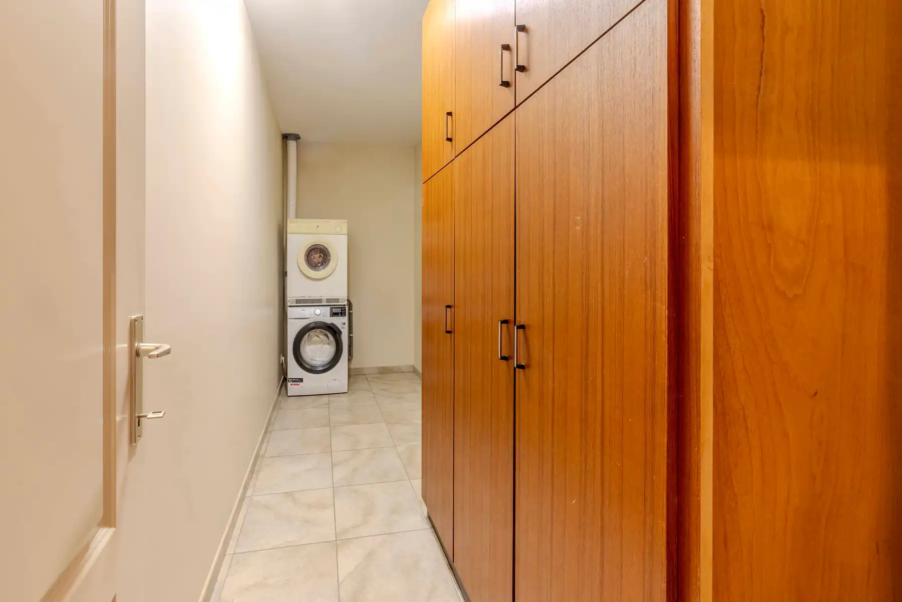 GLV app (132m²) met 2slpk, terras, garagebox en kelder foto 12