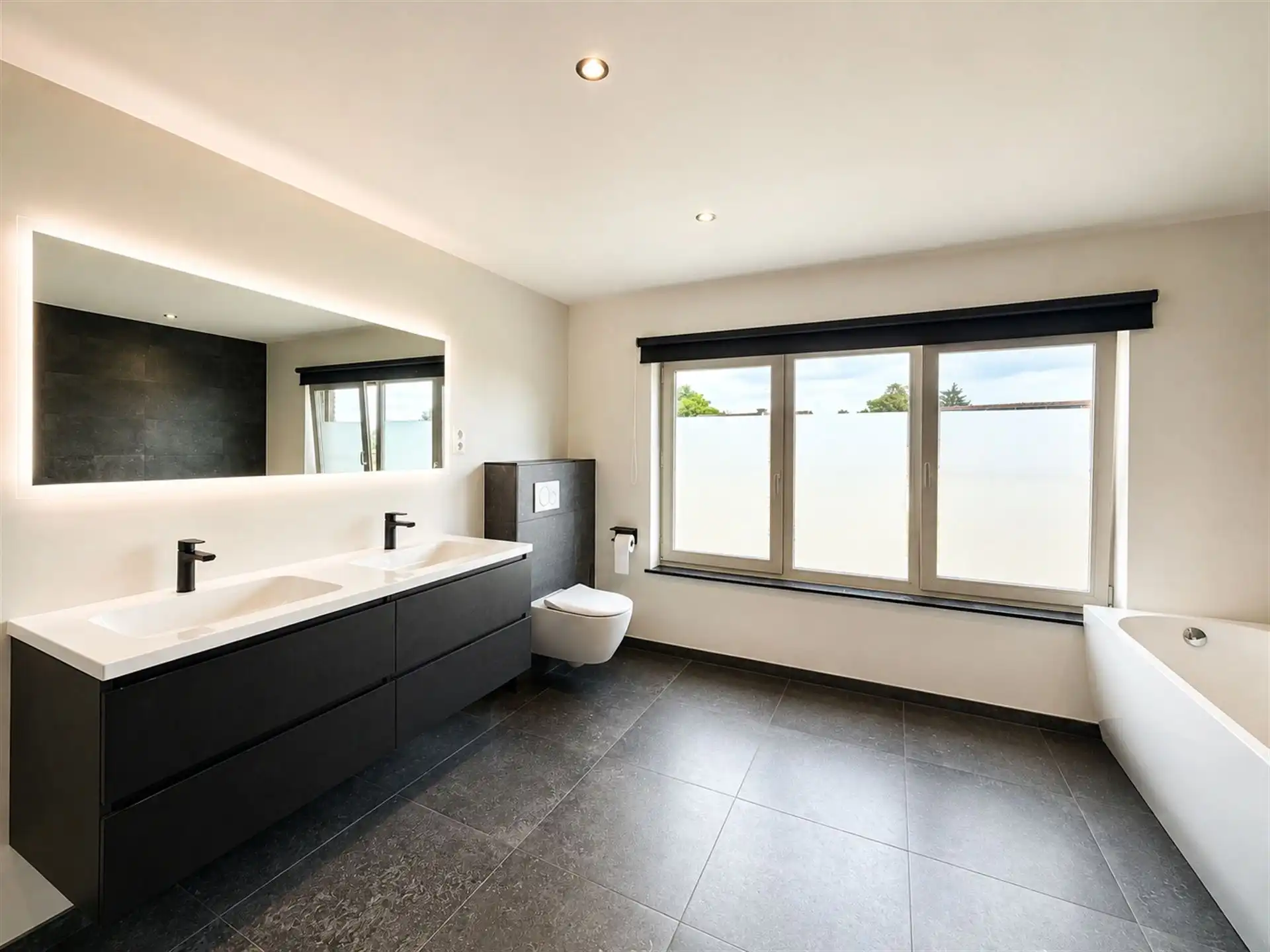 Instapklaar wonen met energiezuinig comfort, verrassend veel ruimte en een zonnige tuin. foto 15