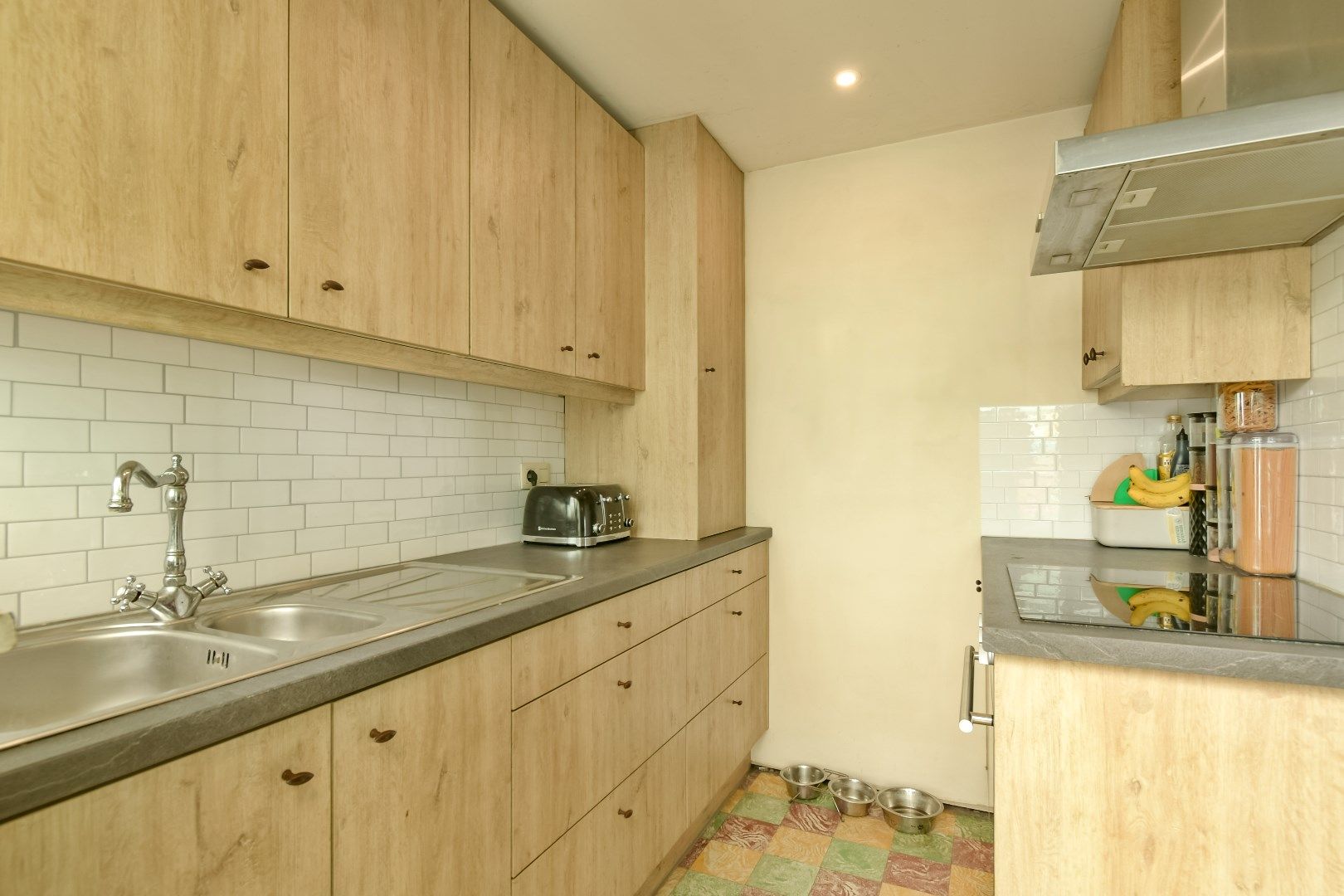 Een charmant te renoveren woning in het hartje van Wijnendale met landelijk uitzicht! foto 6