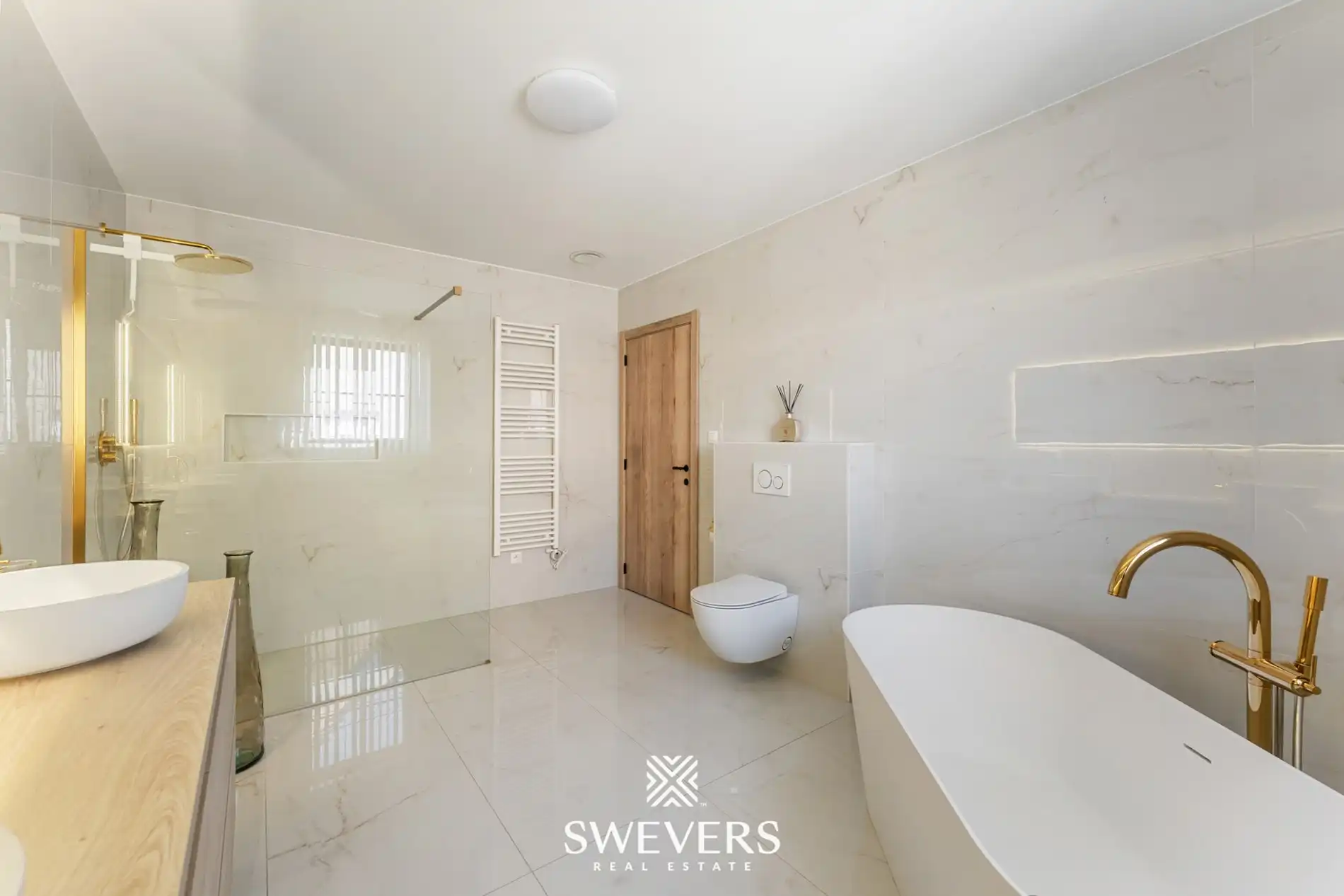 Ruime recente woning ( 314m²) op 6 are 80 ca in Paal  foto 23