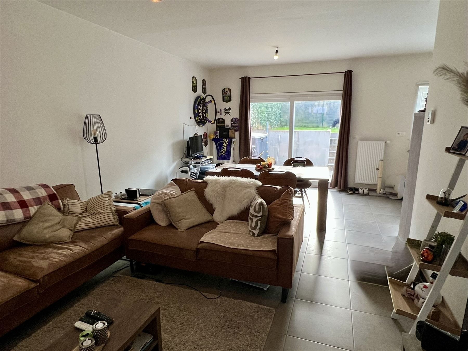 Supergezellige nieuwwoning met  garage en tuin foto 7