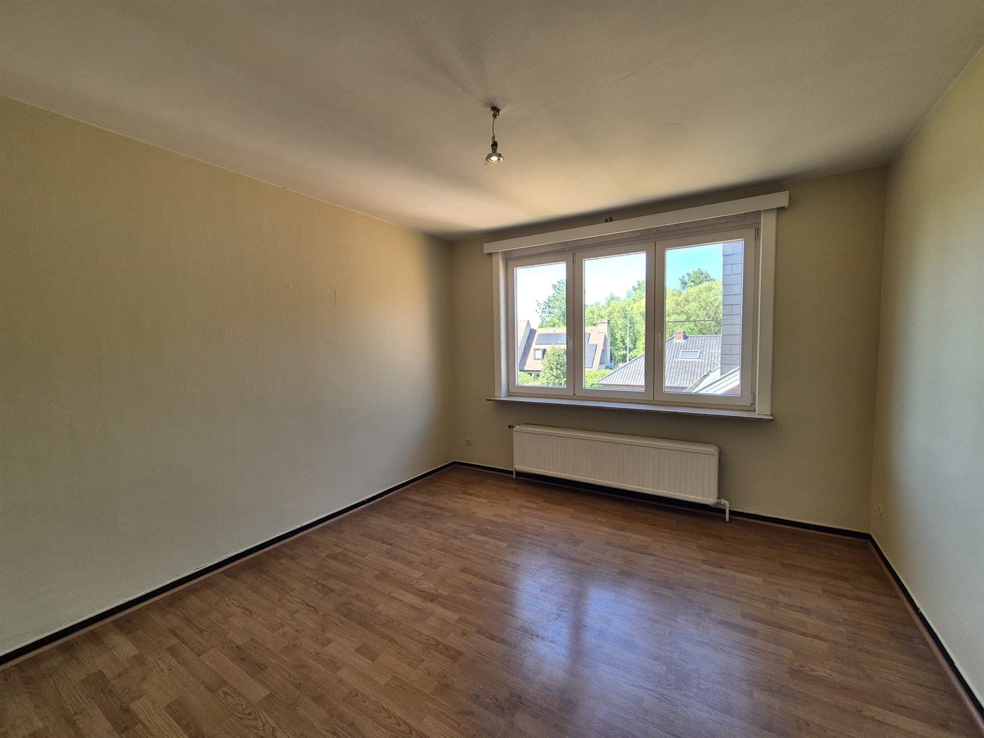 Gunstig gelegen appartement met garage.  foto 11