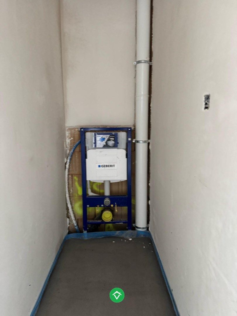 Moderne nieuwbouw tussenwoning met drie slaapkamers en garage in Moere foto 11